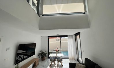 Resale - Villa -
Los Montesinos