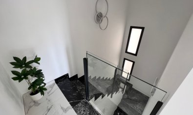 Resale - Villa -
Los Montesinos