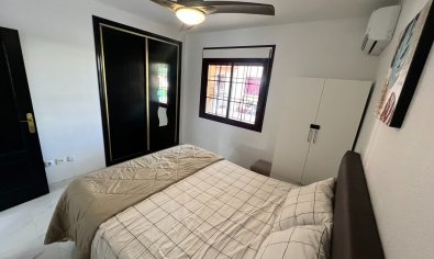 Bestaande bouw - Herenhuis -
Torrevieja