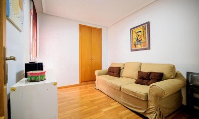 Bestaande bouw - Appartement -
Torrevieja - Center