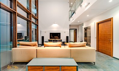 Resale - Villa -
Altea