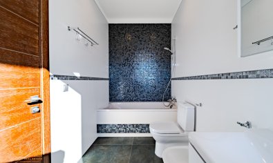 Resale - Villa -
Altea