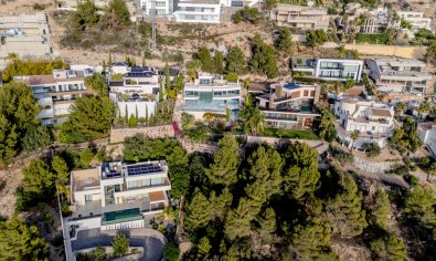 Resale - Villa -
Altea