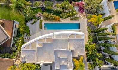 Resale - Villa -
Altea