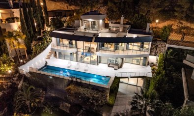 Luxe villa in Altea Hills met zeezicht, privé zwembad, wellness en 5 slaapkamers