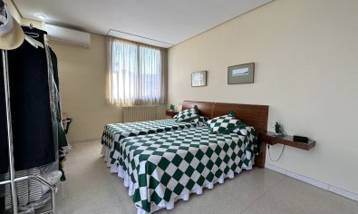 Reventa - Villa -
Orihuela Costa - Dehesa de campoamor