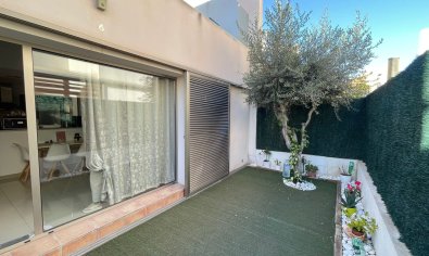 Reventa - Adosado -
Torrevieja - Punta Prima