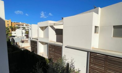 Reventa - Adosado -
Torrevieja - Punta Prima