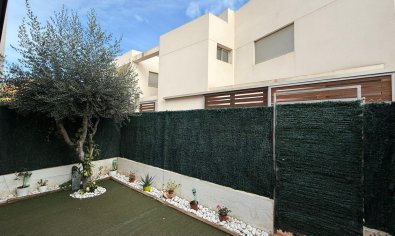 Reventa - Adosado -
Torrevieja - Punta Prima