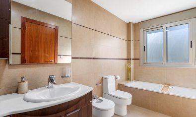Resale - Townhouse -
Guardamar del Segura