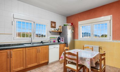 Reventa - Villa -
Polop