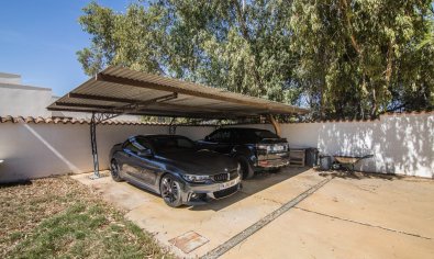 Resale - Villa -
Santa Pola