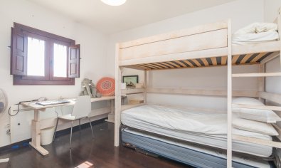 Resale - Villa -
Santa Pola