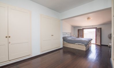 Resale - Villa -
Santa Pola