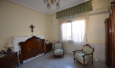 Resale - Apartment -
Rojales