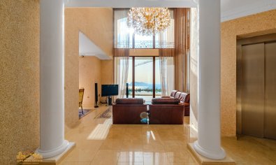 Reventa - Villa -
Altea