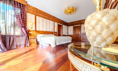 Reventa - Villa -
Altea