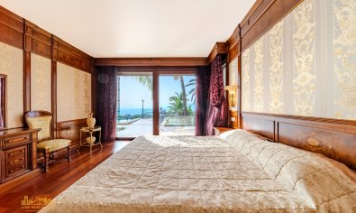 Reventa - Villa -
Altea