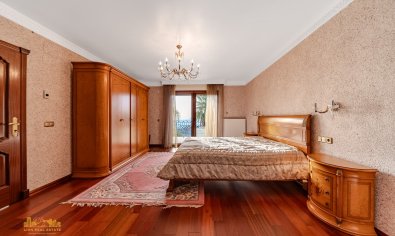 Reventa - Villa -
Altea