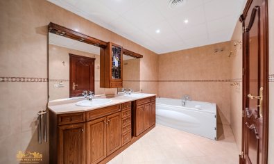 Reventa - Villa -
Altea