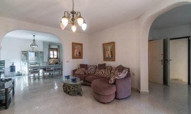 Reventa - Villa -
Orihuela Costa - Villamartín