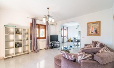 Reventa - Villa -
Orihuela Costa - Villamartín