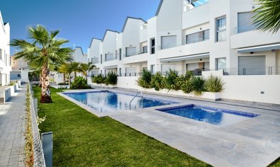 Bestaande bouw - Herenhuis -
Torrevieja - El Acequión - Los Náufragos