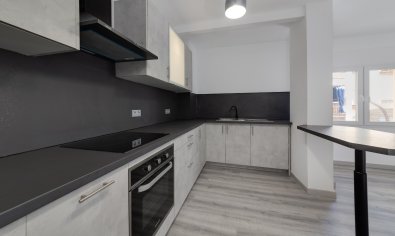 Bestaande bouw - Appartement -
Torrevieja - Center