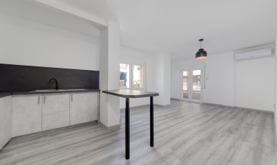 Bestaande bouw - Appartement -
Torrevieja - Center