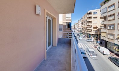 Bestaande bouw - Appartement -
Torrevieja - Center