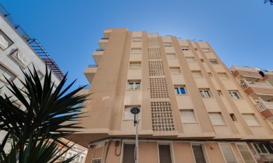 Bestaande bouw - Appartement -
Torrevieja - Center