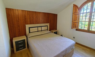 Bestaande bouw - Villa -
Elche