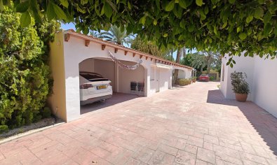 Bestaande bouw - Villa -
Elche