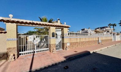 Resale - Villa -
Ciudad Quesada