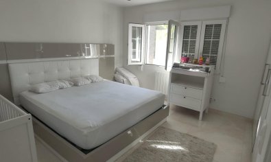 Reventa - Villa -
Orihuela Costa - La Zenia