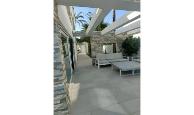 Reventa - Villa -
Orihuela Costa - La Zenia