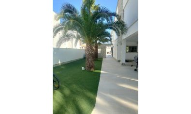 Reventa - Villa -
Orihuela Costa - La Zenia